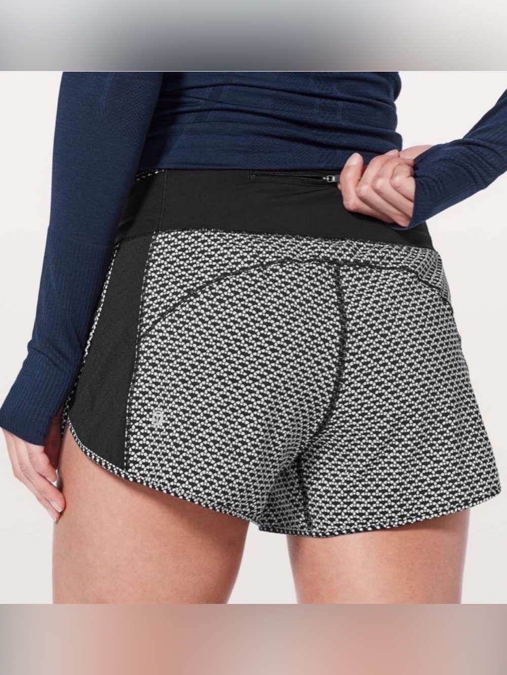 Lululemon Real Quick Short 3.5" Black-white Size 4